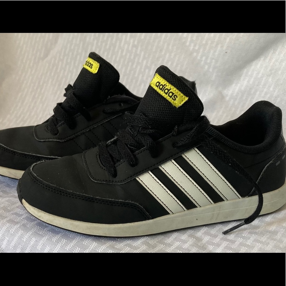 Women’s Adidas Sneakers